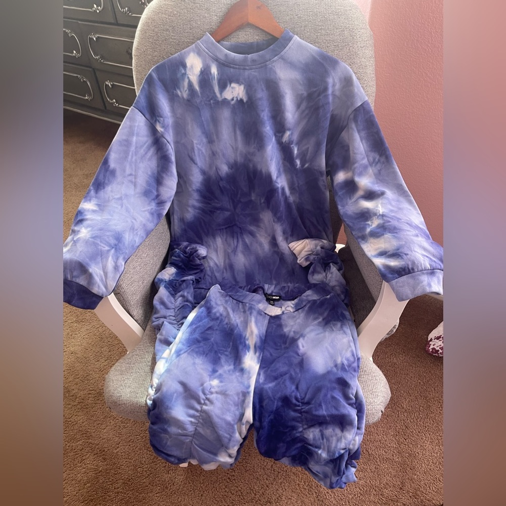 Fashion nova two piece pants and sweater